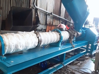 Dây chuyền máy ó nhựa : Tăng năng suất và đạt hiệu quả