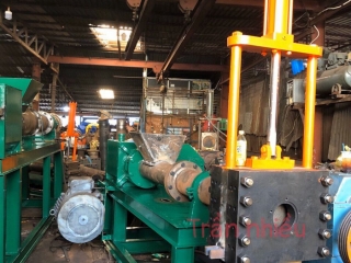 Dịch vụ bảo dưỡng máy băm nhựa chất lượng tại Cơ Khí Trần Nhiều