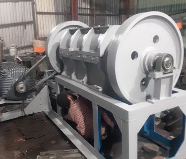 Các tiêu chí quan trọng khi mua máy băm nhựa