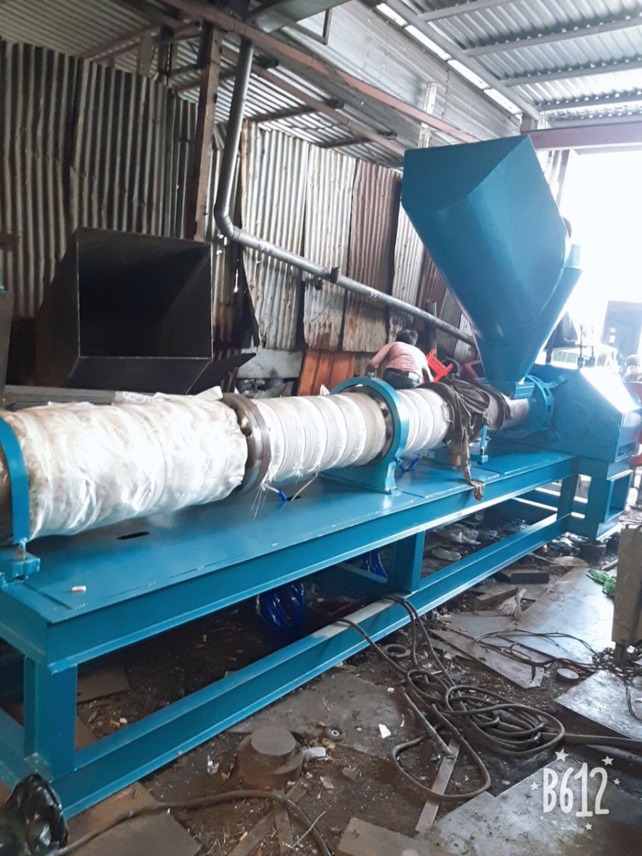 Giá máy băm nhựa