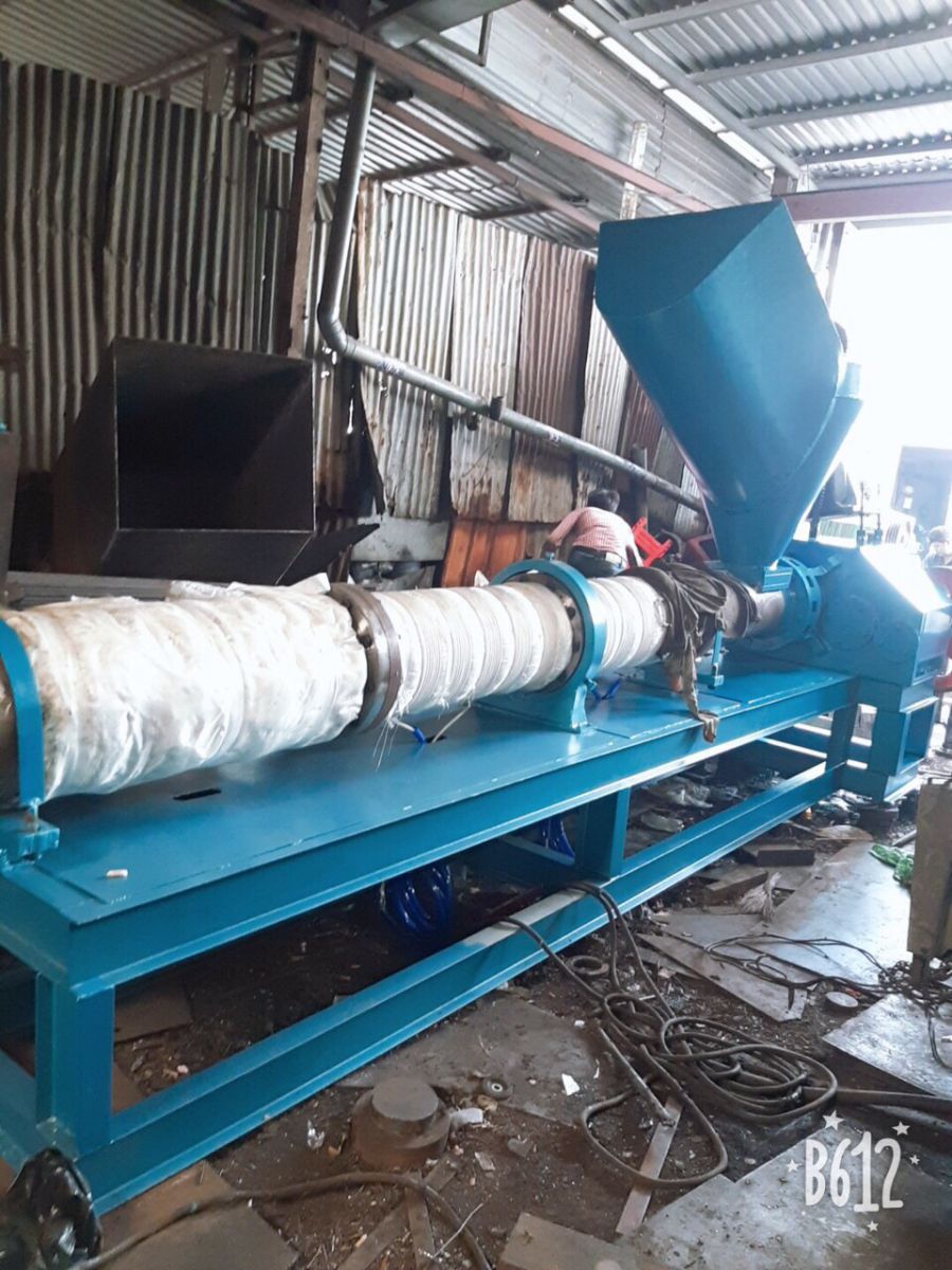 Máy tạo hạt nhựa 