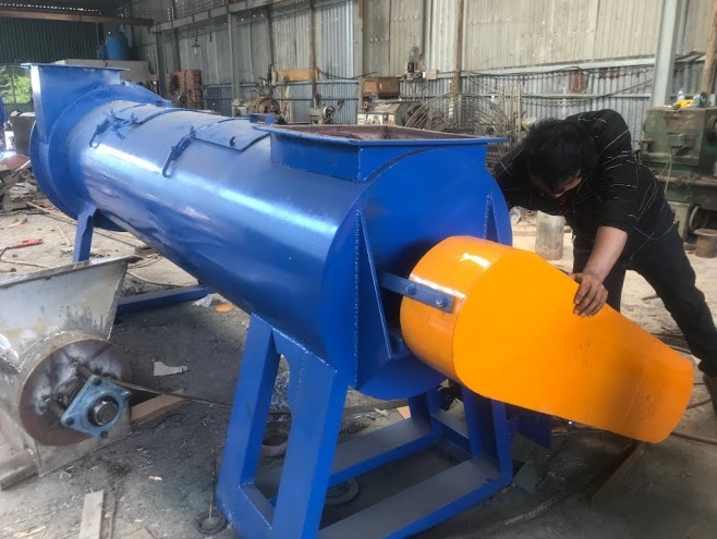 Máy lột nhãn chai PET