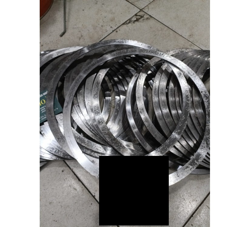 vòng kiềng lứơi chất liệu thép CNC